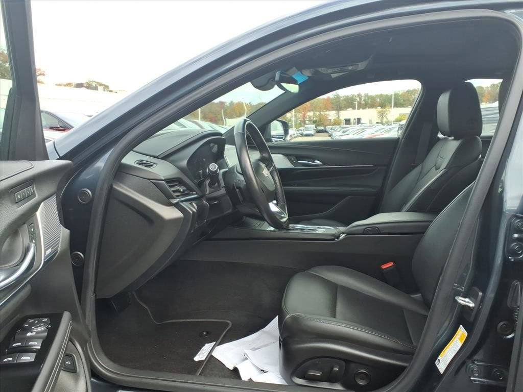 2022 Cadillac CT4 Premium Luxury