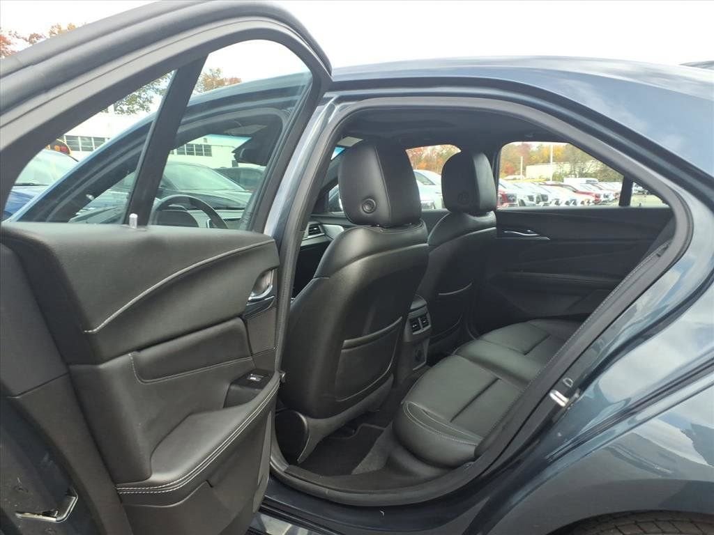 2022 Cadillac CT4 Premium Luxury