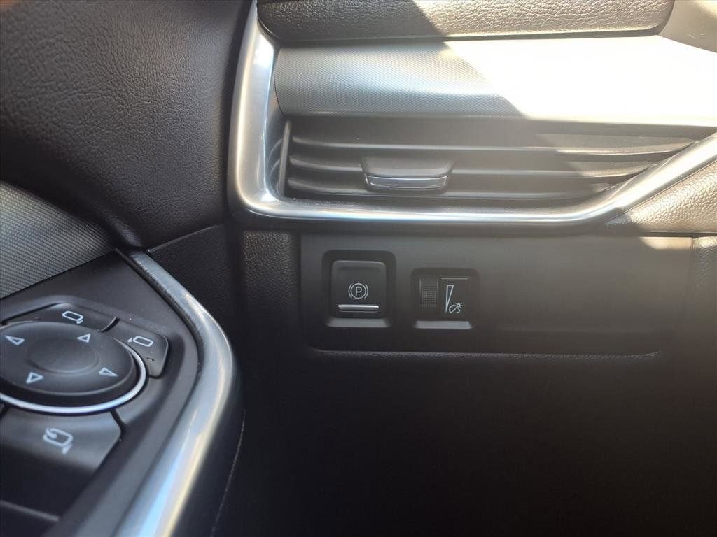 2021 Cadillac XT4 Premium Luxury