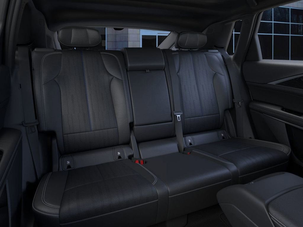 2025 Cadillac LYRIQ Sport 1