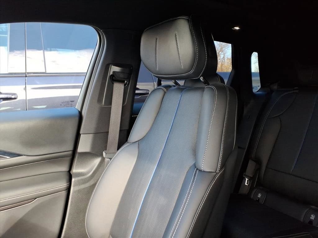 2025 Cadillac LYRIQ Sport 1