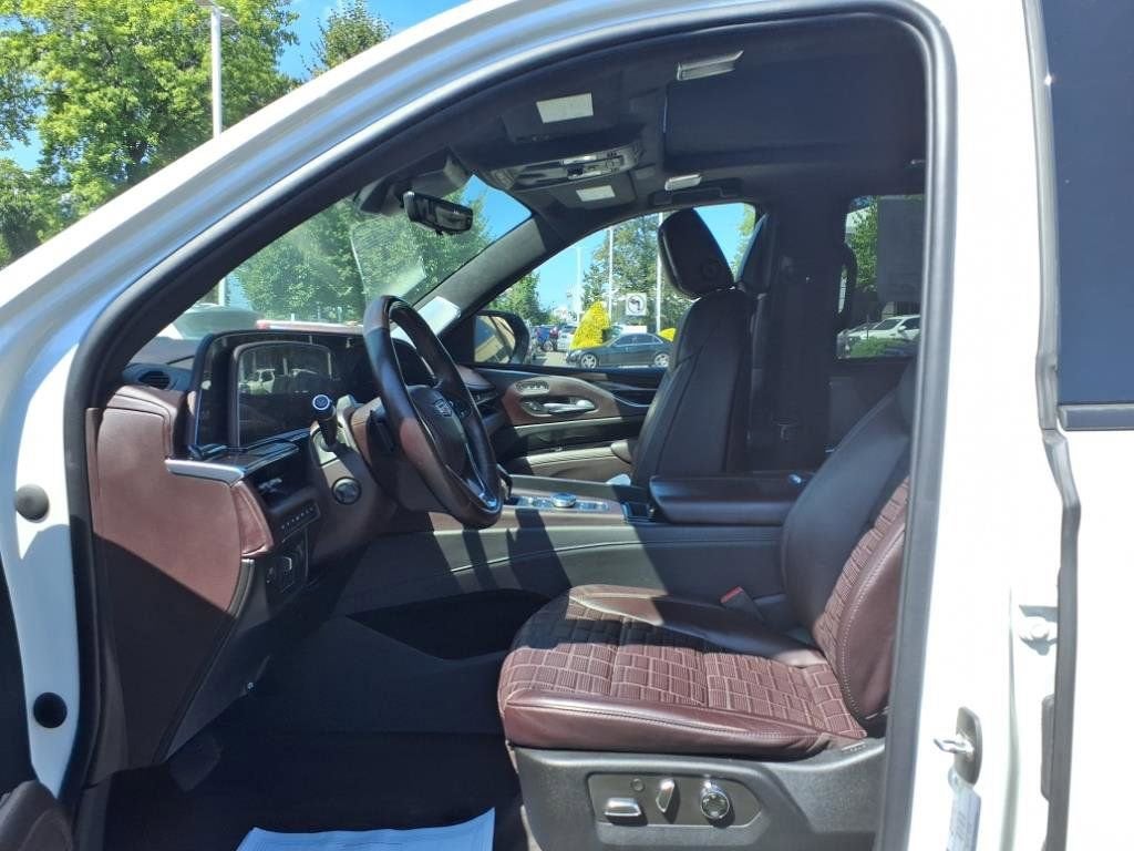 2022 Cadillac Escalade Sport Platinum