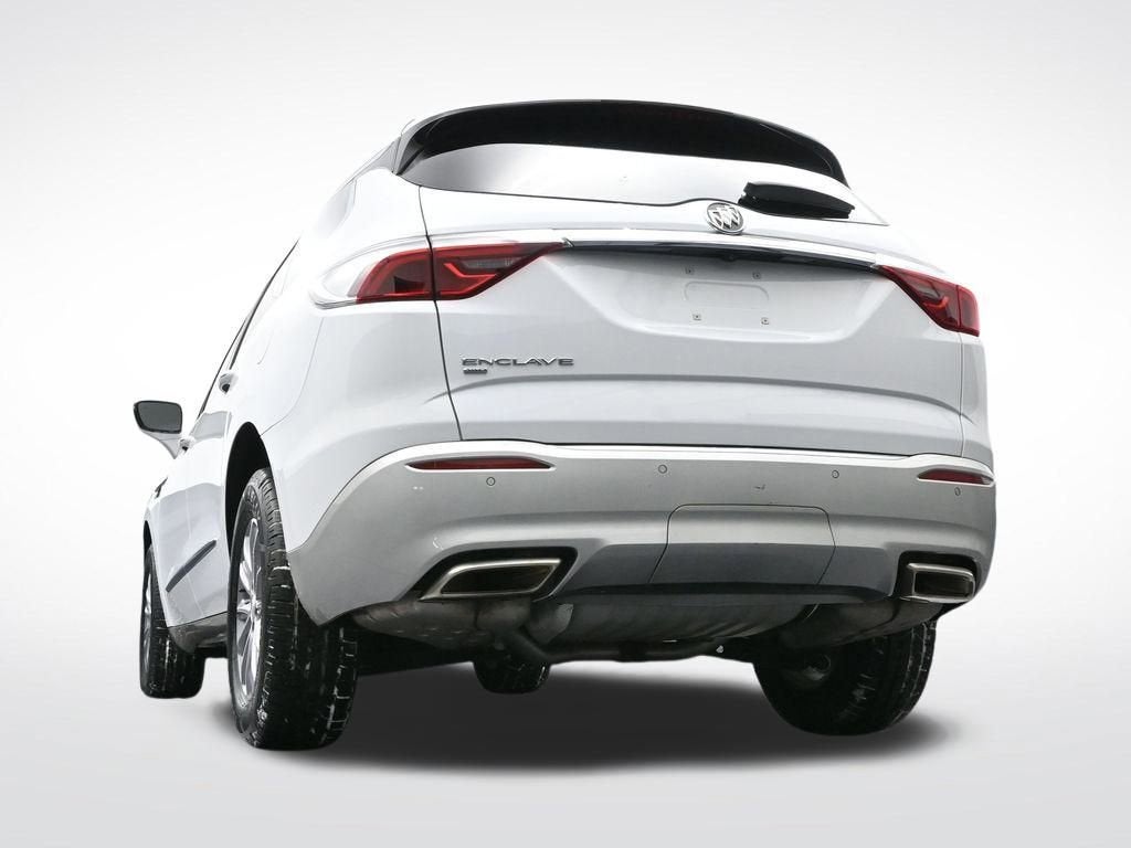 2022 Buick Enclave Essence