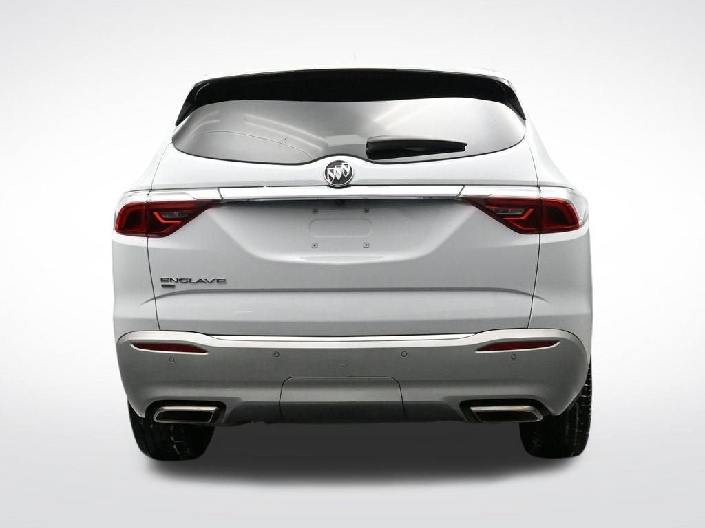 2022 Buick Enclave Essence