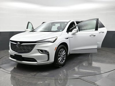 2022 Buick Enclave Essence