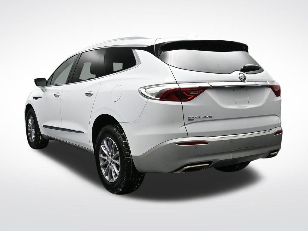 2022 Buick Enclave Essence