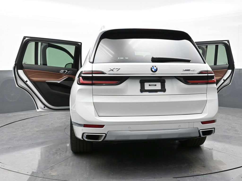 2023 BMW X7 xDrive40i