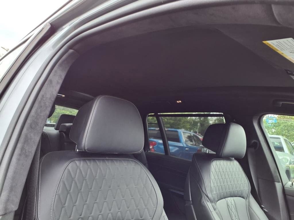 2024 BMW X7 M60i