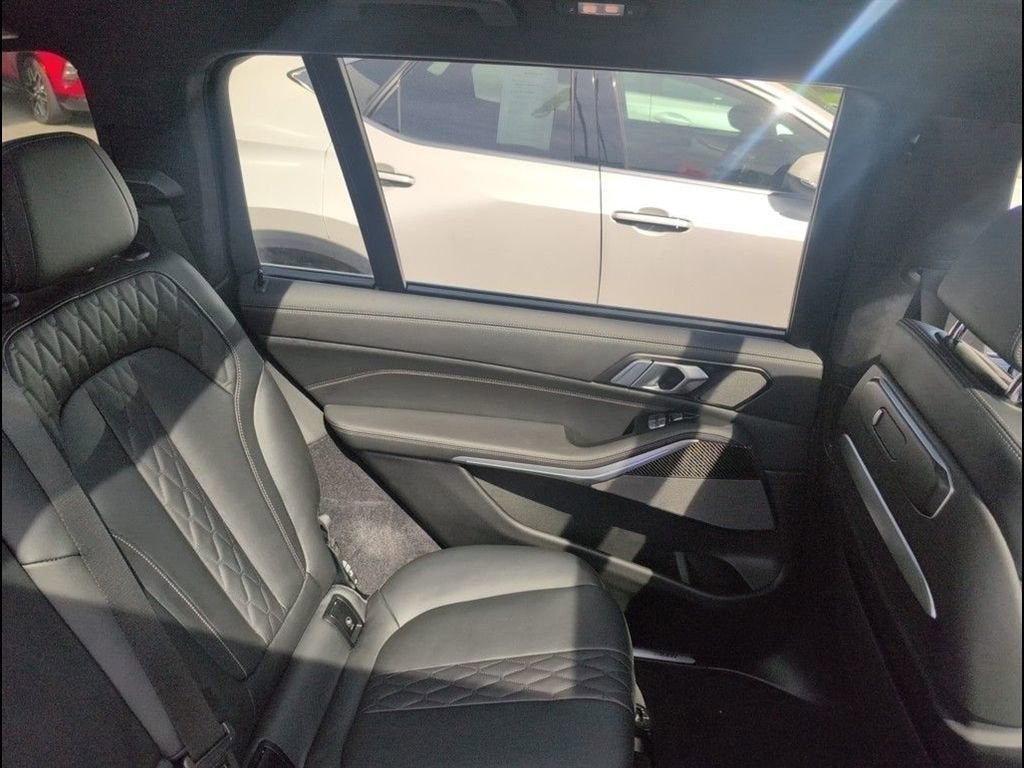 2024 BMW X7 M60i