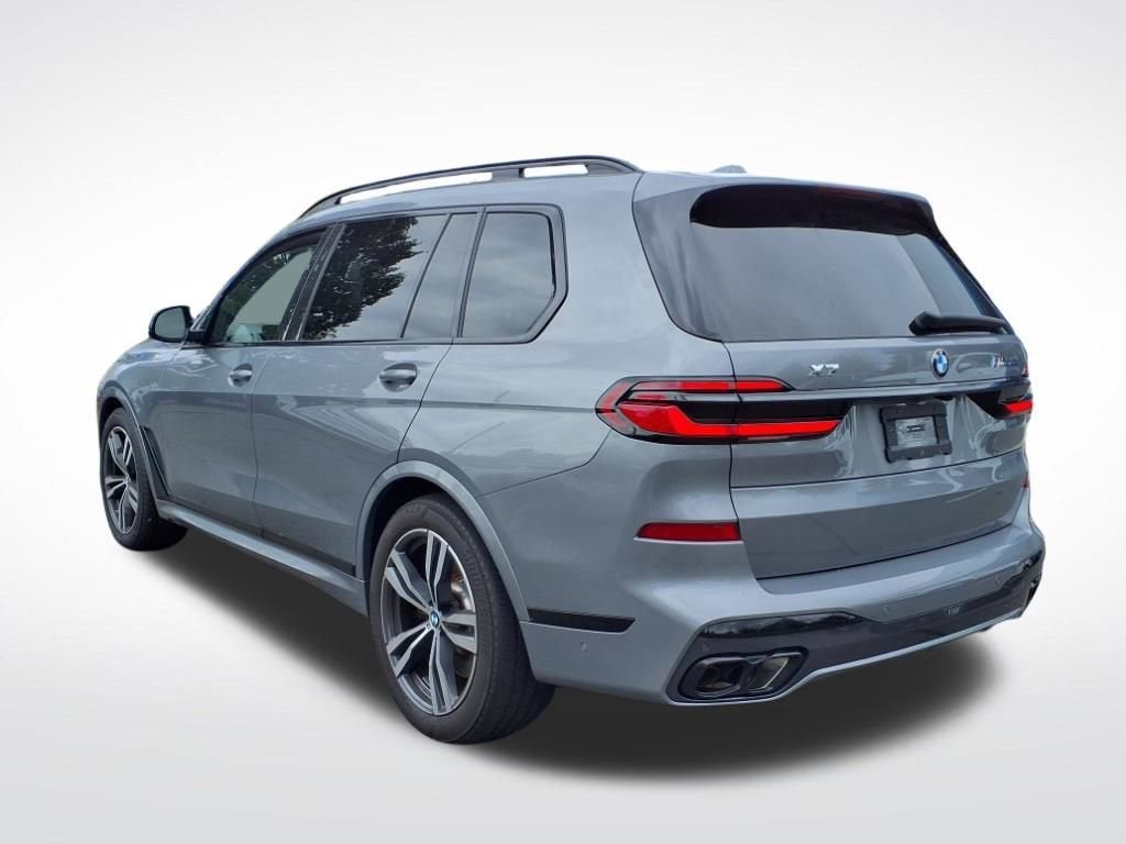 2024 BMW X7 M60i