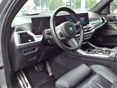 2024 BMW X7 M60i