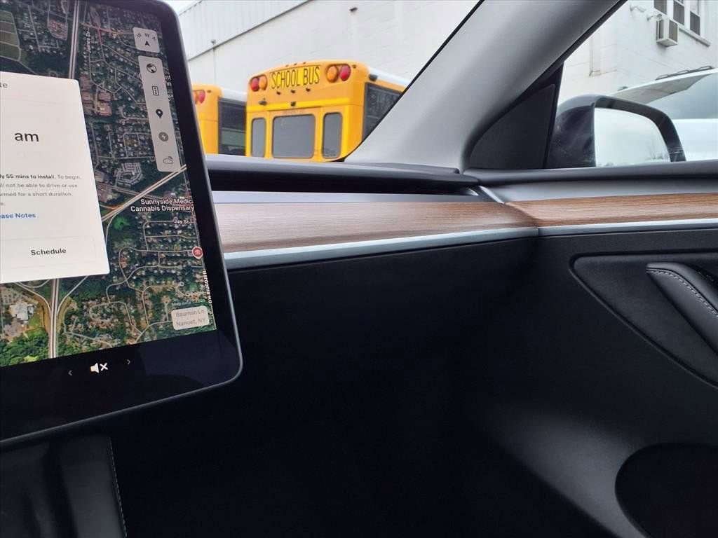 2025 Tesla Model Y Long Range