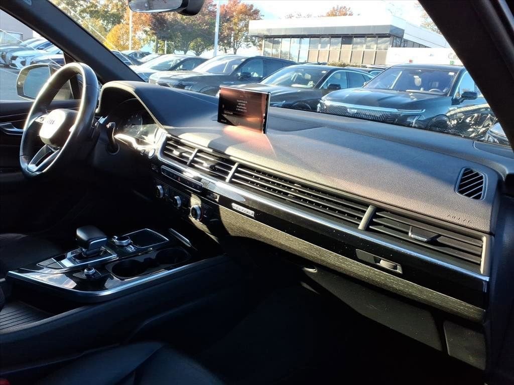 2019 Audi Q7 Premium