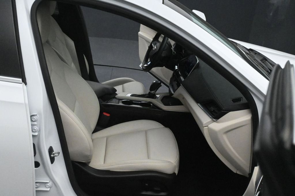 2023 Cadillac CT4 Luxury