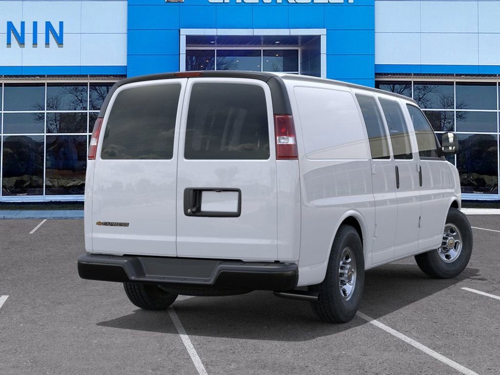 2025 Chevrolet Express Cargo WT