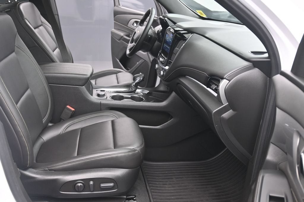 2023 Chevrolet Traverse 3LT - Photo 11