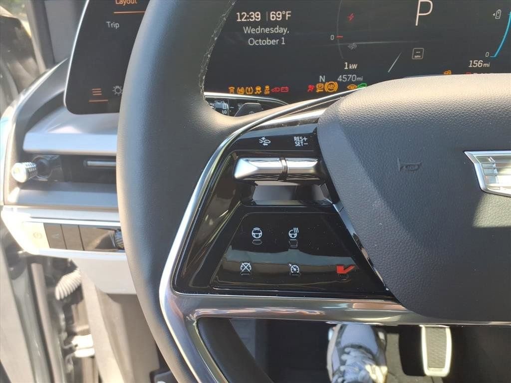 2026 Cadillac VISTIQ Luxury