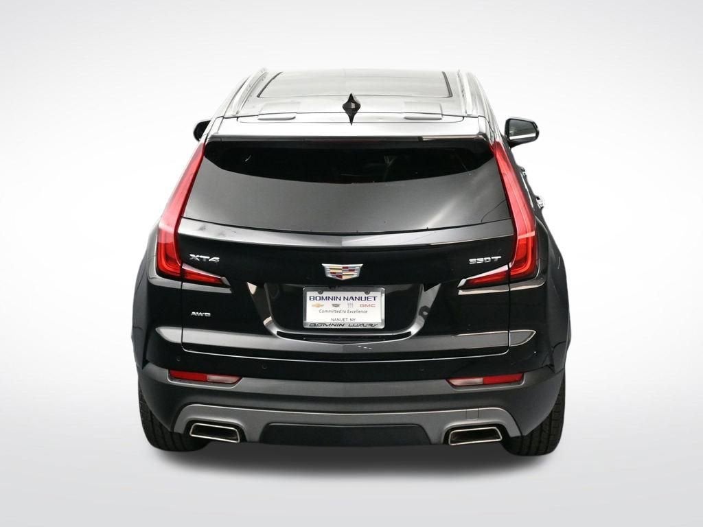 2023 Cadillac XT4 Premium Luxury