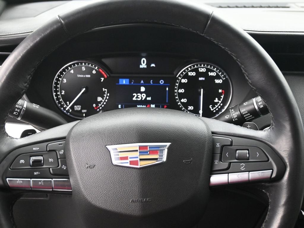 2023 Cadillac XT4 Premium Luxury