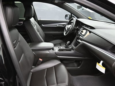 2025 Cadillac XT5 Luxury