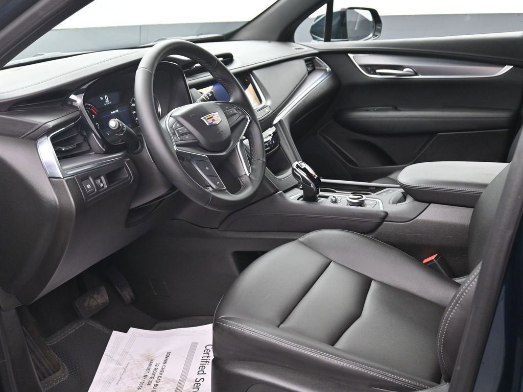 2026 Cadillac XT5 Luxury