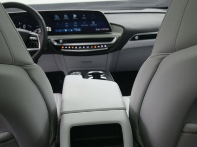 2025 Cadillac LYRIQ Luxury 1