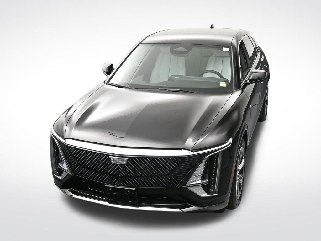 2025 Cadillac LYRIQ Luxury 1
