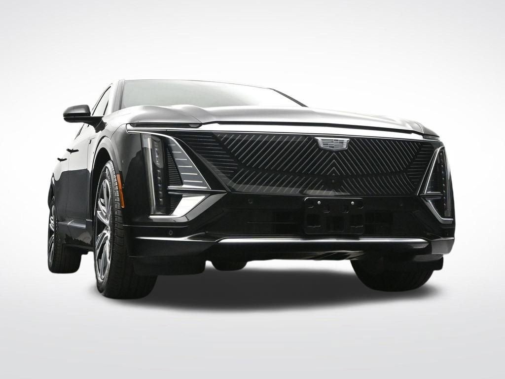 2025 Cadillac LYRIQ Luxury 1