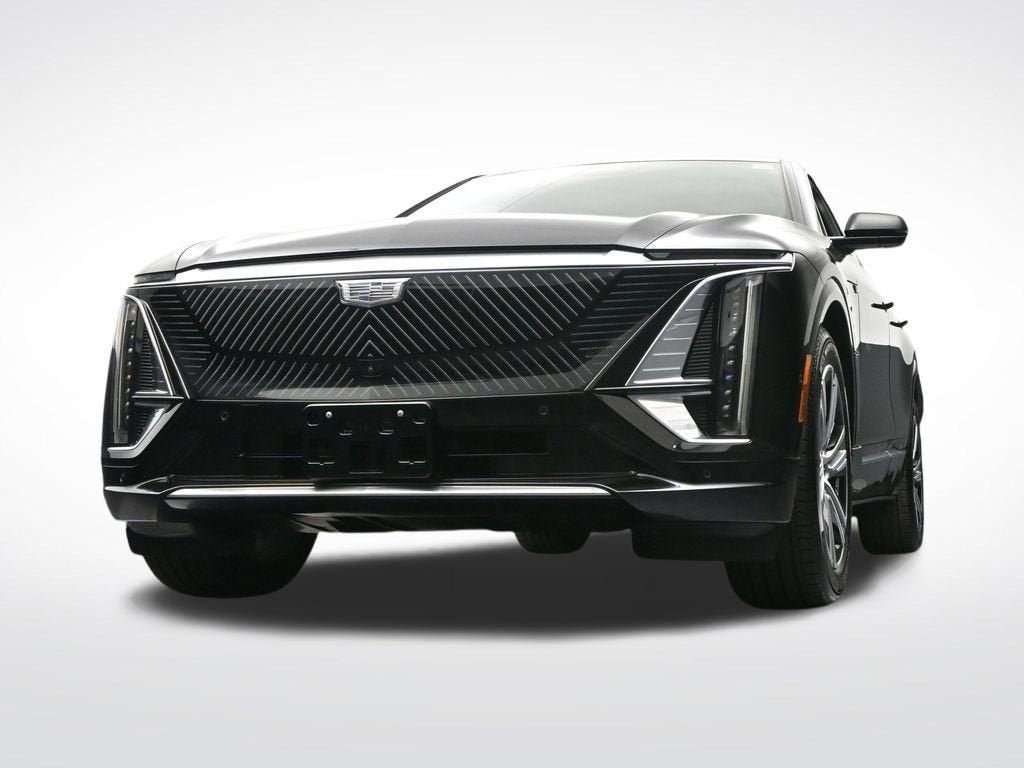 2025 Cadillac LYRIQ Luxury 1