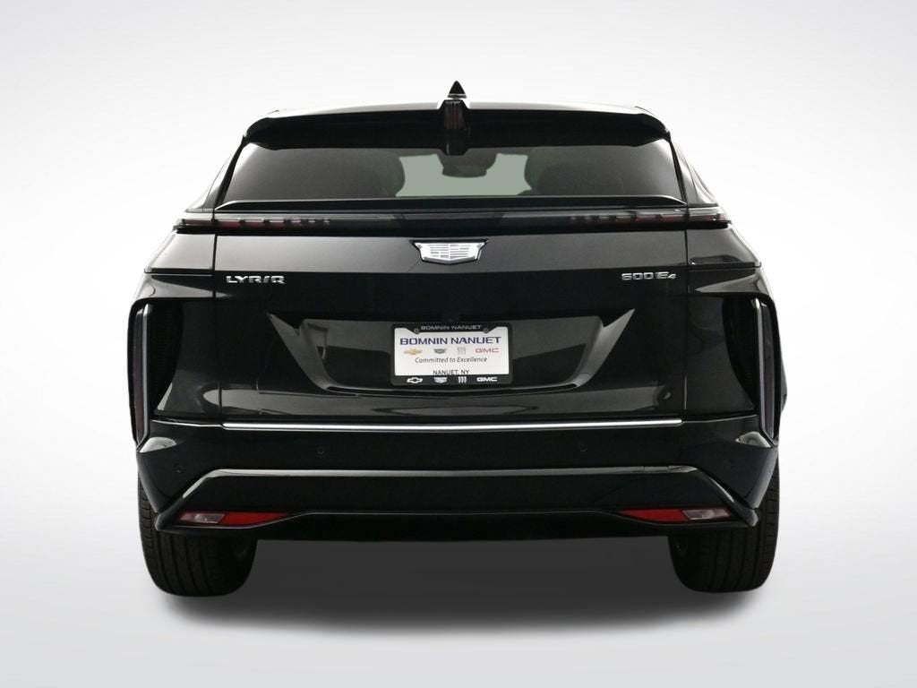 2025 Cadillac LYRIQ Luxury 1