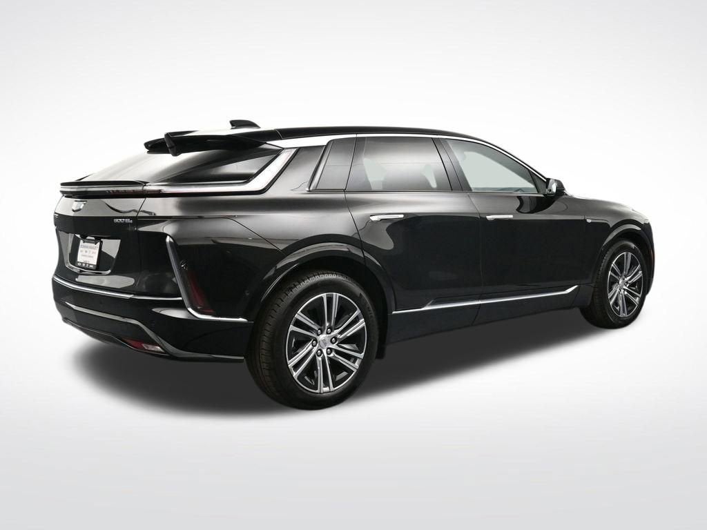 2025 Cadillac LYRIQ Luxury 1