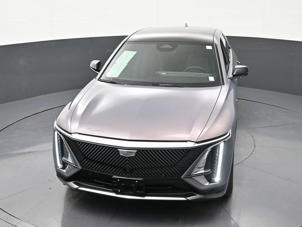 2025 Cadillac LYRIQ Luxury 1