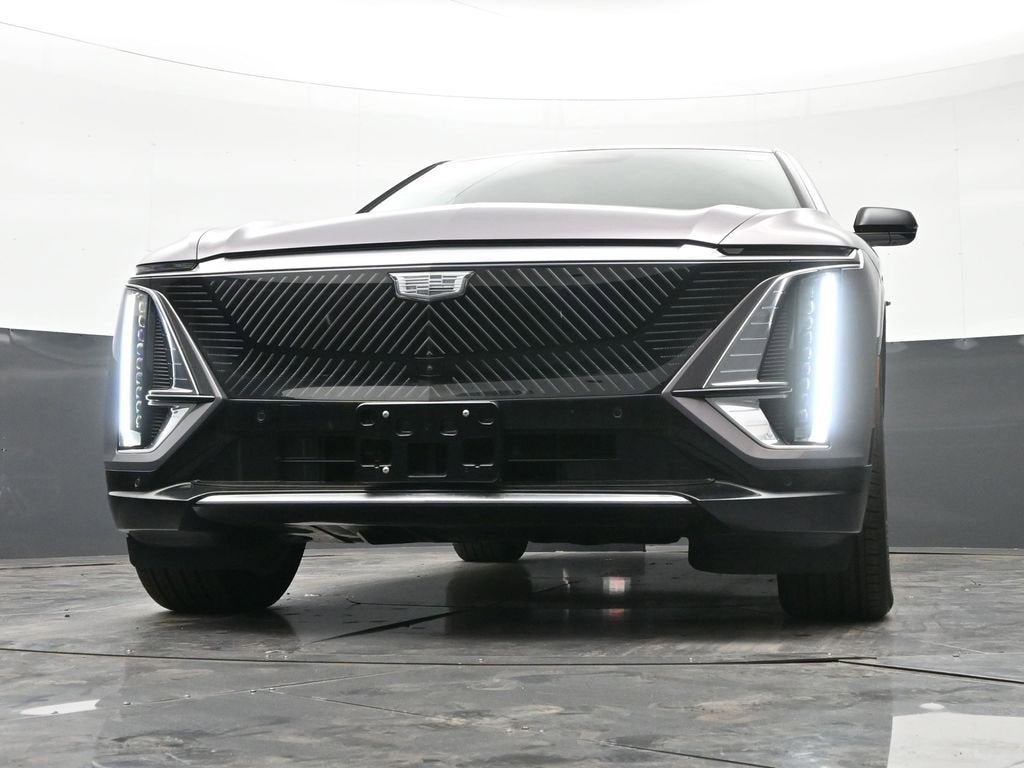 2025 Cadillac LYRIQ Luxury 1