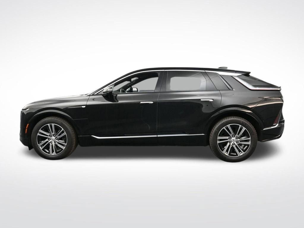 Used 2025 Cadillac LYRIQ Luxury 1 with VIN 1GYKPNRLXSZ316299 for sale in Nanuet, NY