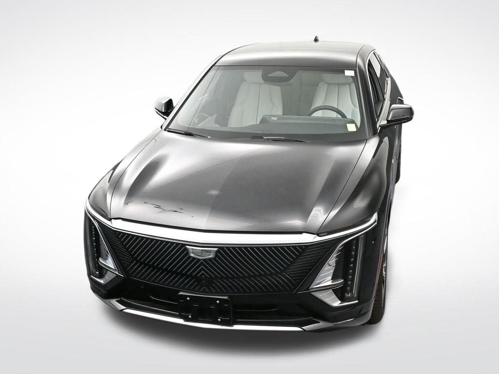 2025 Cadillac LYRIQ Luxury 1