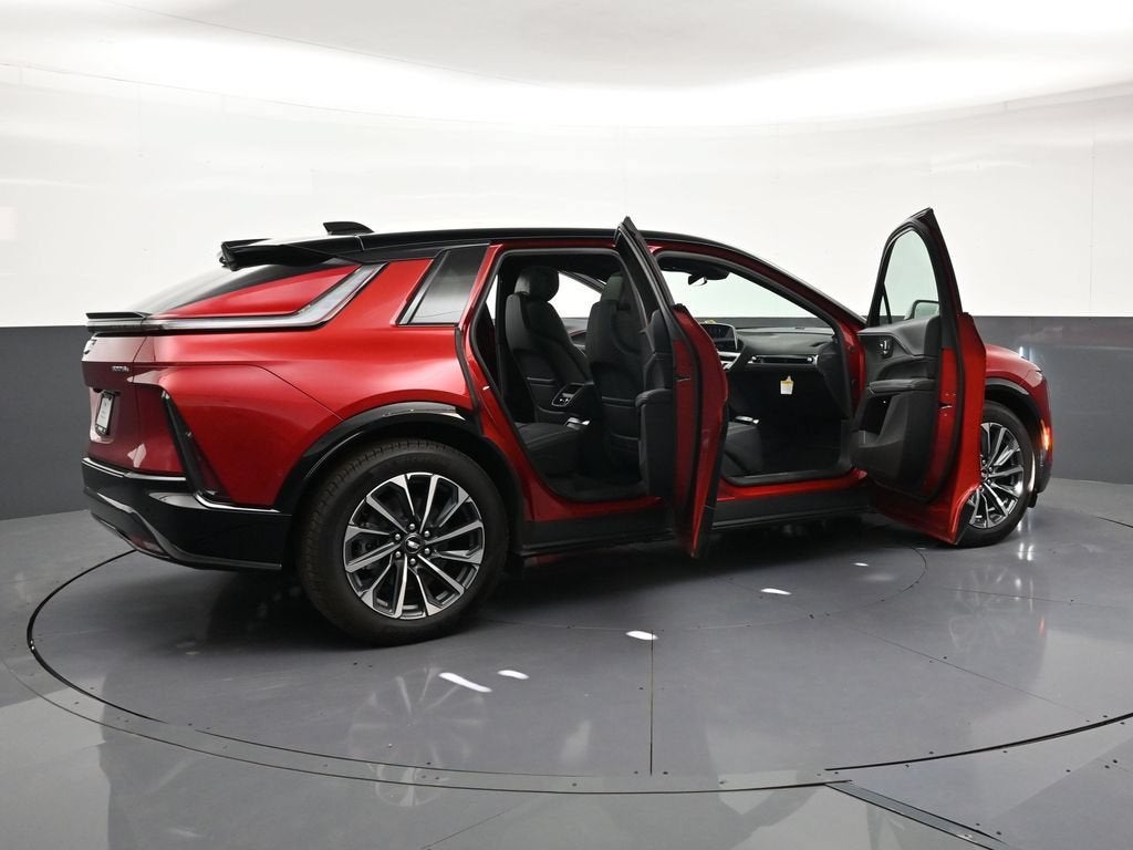 2025 Cadillac LYRIQ Sport 1