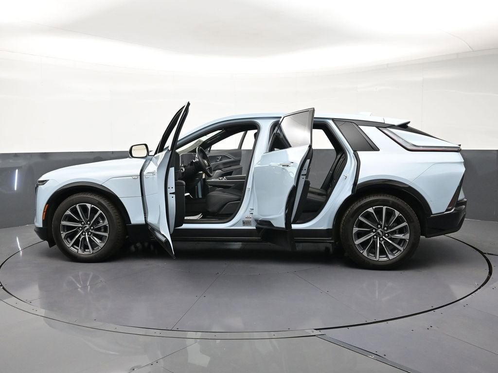 2025 Cadillac LYRIQ Sport 1