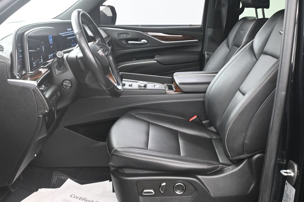 2022 Cadillac Escalade Luxury