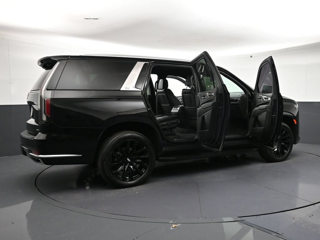 2022 Cadillac Escalade Luxury