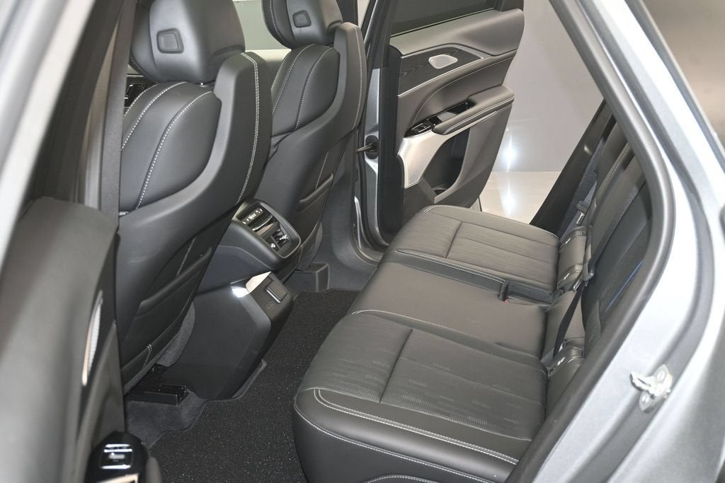 2026 Cadillac LYRIQ V-Series