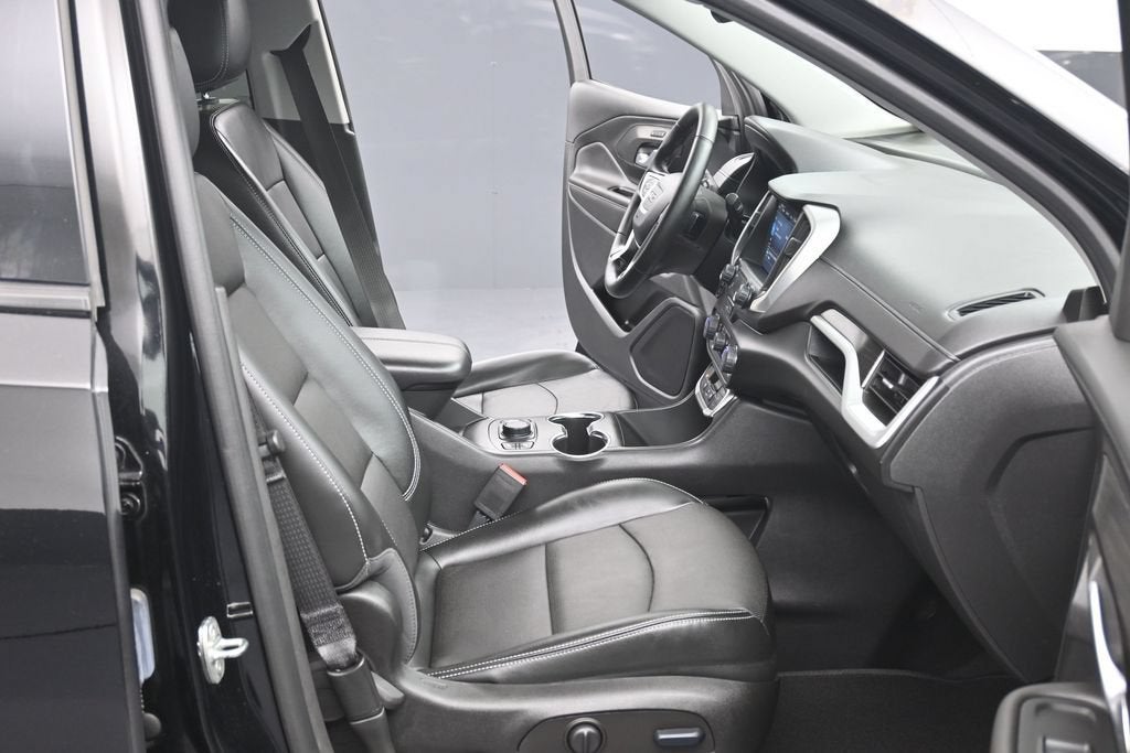 2023 GMC Terrain SLT - Photo 11
