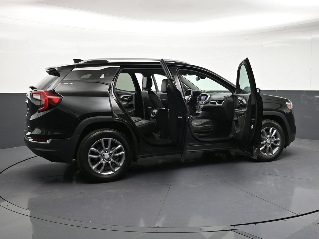 2023 GMC Terrain SLT - Photo 32