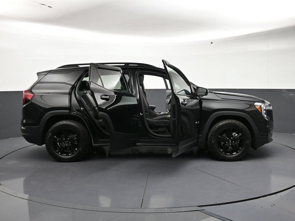 2024 GMC Terrain AT4