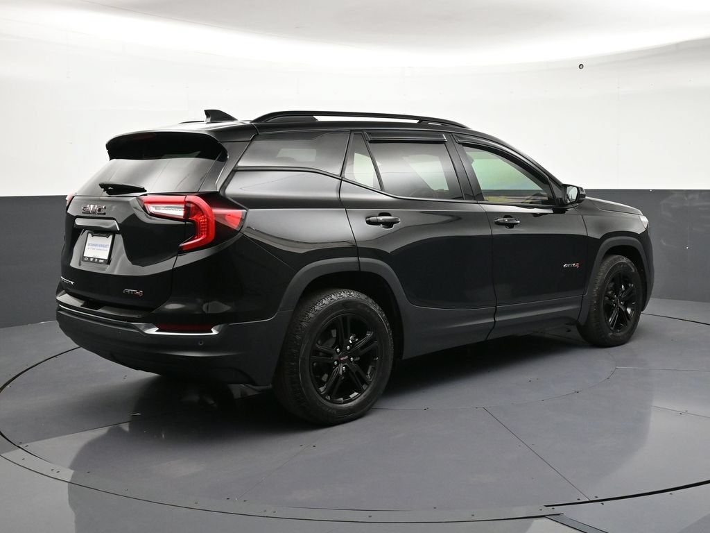 2024 GMC Terrain AT4