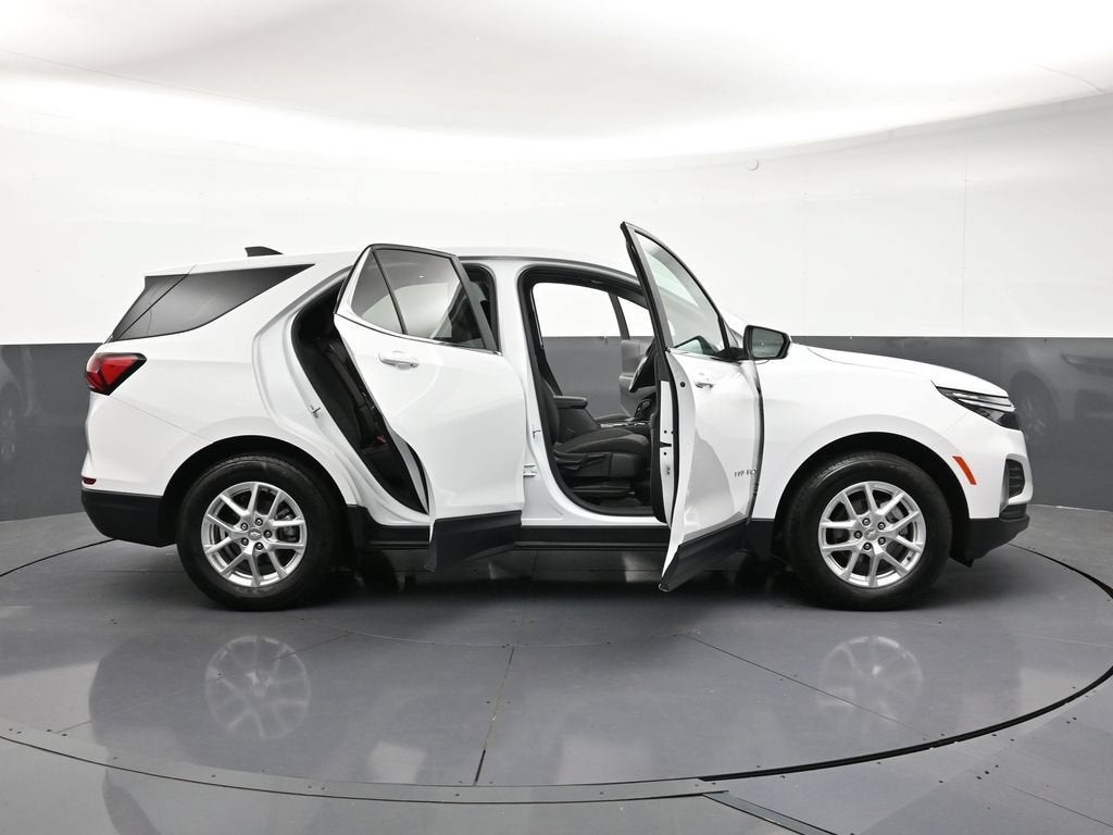 2024 Chevrolet Equinox LT - Photo 33