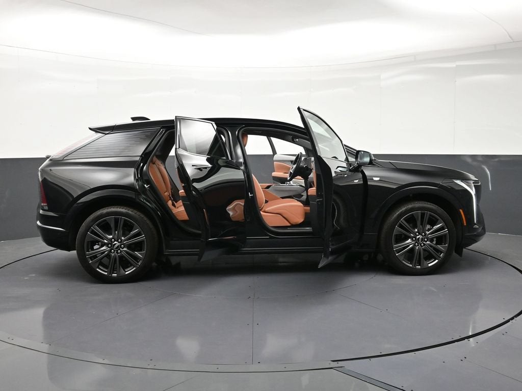 2026 Cadillac OPTIQ Premium Sport