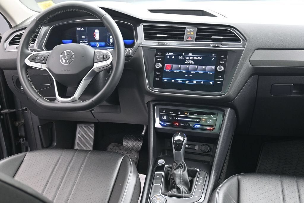 2022 Volkswagen Tiguan SE - Photo 14