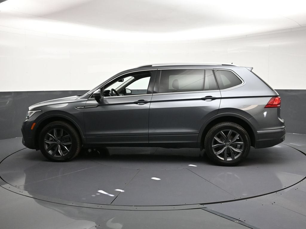 2022 Volkswagen Tiguan SE - Photo 2