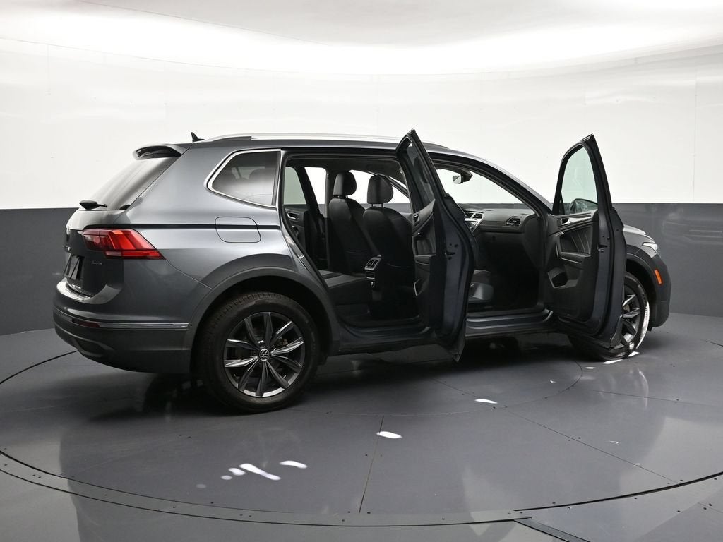 2022 Volkswagen Tiguan SE - Photo 32