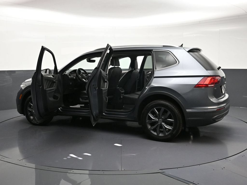 2022 Volkswagen Tiguan SE - Photo 35